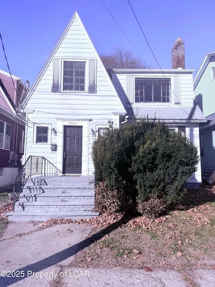 13 Leuder St, Hanover Township, PA 18706