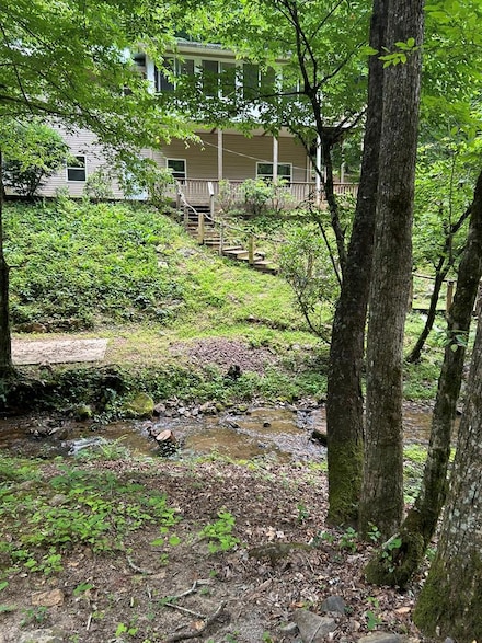 466 Old Camptown Dr, Hayesville, NC 28904