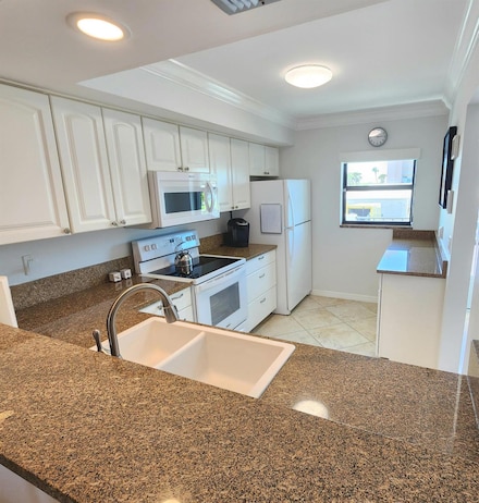 5151 N Highway A1a Unit 213, Hutchinson Island, FL 34949