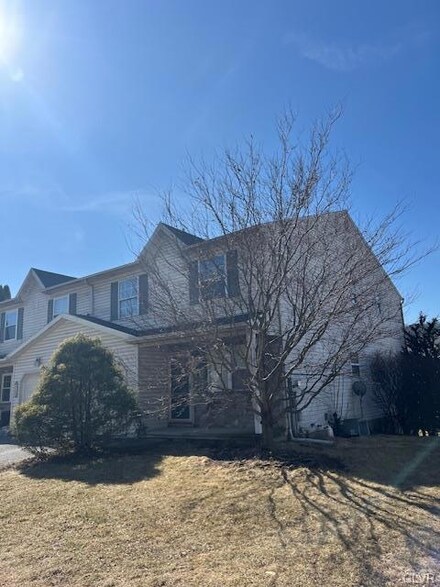 110 Frank Dr, Northampton, PA 18067