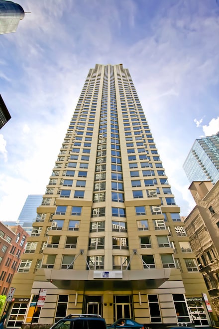 440 N Wabash Ave Unit 3202, Chicago, IL 60611