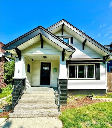 945 S Ridgewood Ave, Tacoma, WA 98405