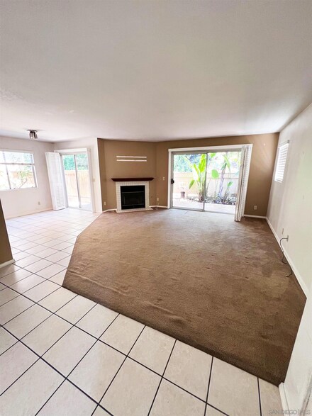 11263 Avenida de Los Lobos Unit F, San Diego, CA 92127