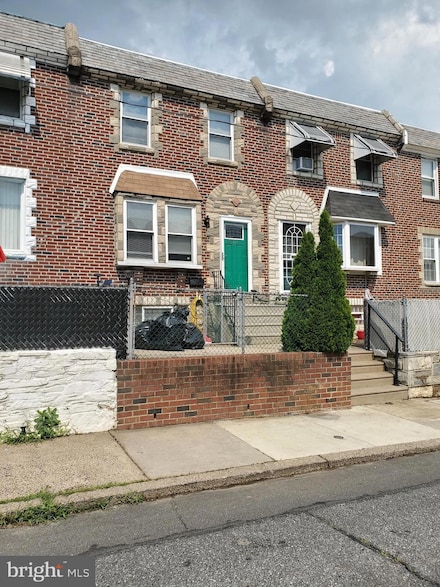 4507 Loring St, Philadelphia, PA 19136