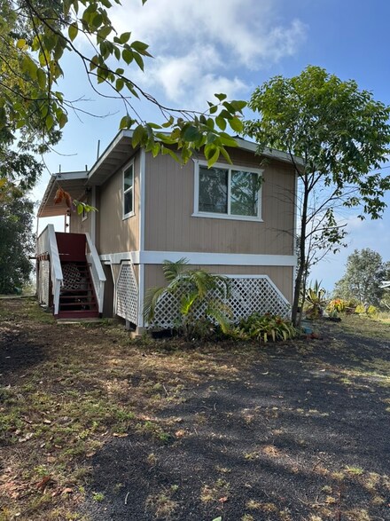 92-2028 Palm Pkwy, Ocean View, HI 96771