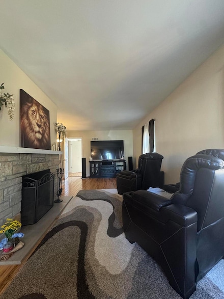 3207 N 53rd St, Milwaukee, WI 53216
