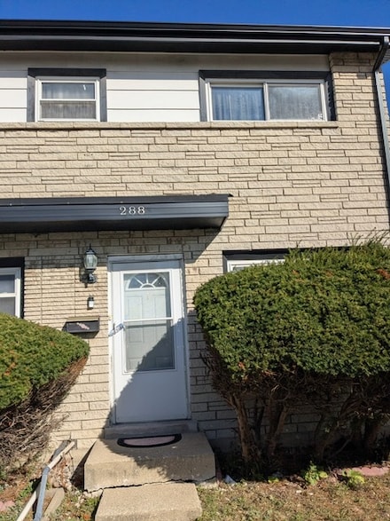 288 Dover Ln, Des Plaines, IL 60018