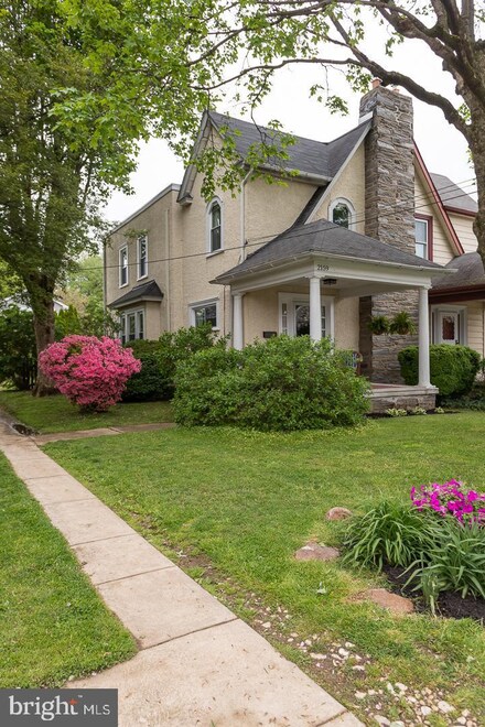 2159 Chestnut Ave, Ardmore, PA 19003