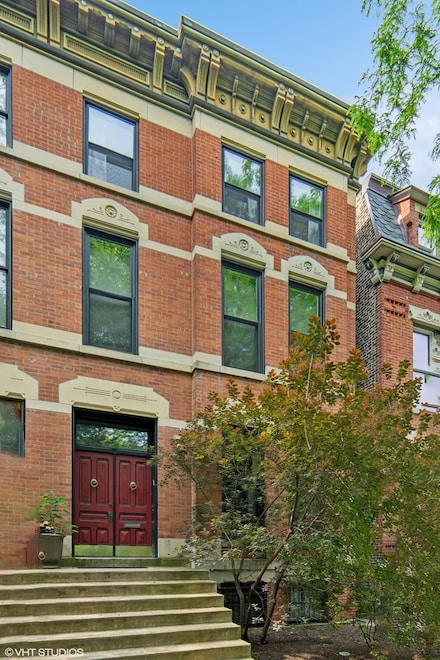 1957 W Schiller St, Chicago, IL 60622