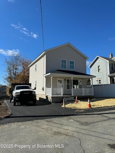 1112 Howell St, Archbald, PA 18403