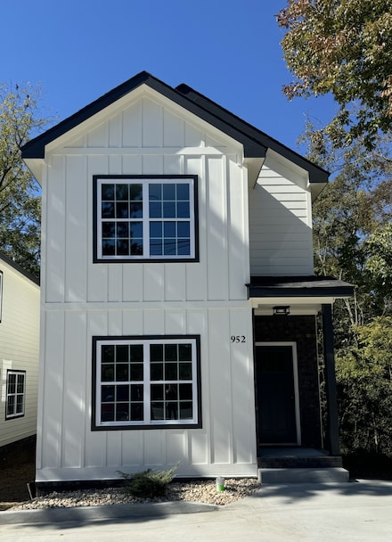 952 Greenwood Ave, Clarksville, TN 37040