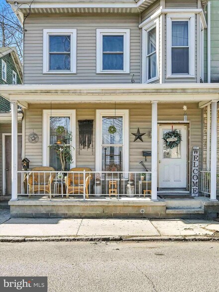 21 Spring St, Tremont, PA 17981
