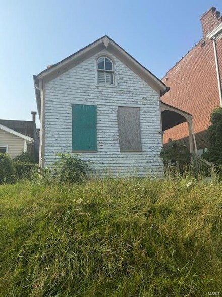 3150 Mount Pleasant St, Saint Louis, MO 63111