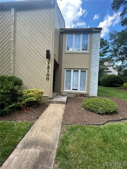 12100 Shore View Dr, Henrico, VA 23233