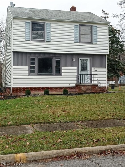 1675 E 276th St, Euclid, OH 44132