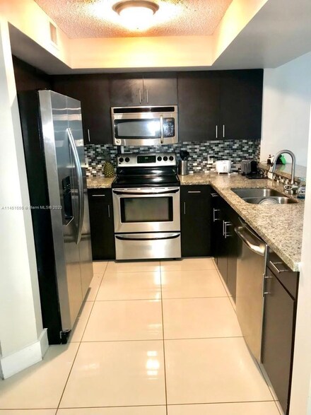 430 S Park Rd Unit 3302, Hollywood, FL 33021