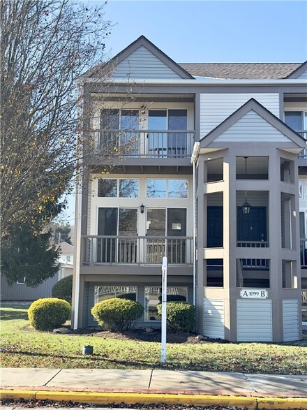 1099 Riverside Dr Unit A, Beaver, PA 15009