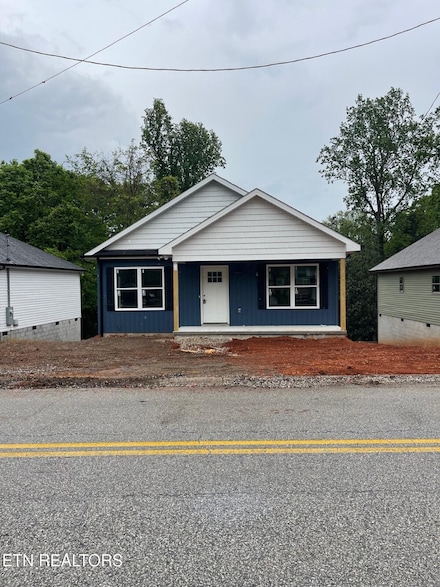 363 W Outer Dr, Oak Ridge, TN 37830