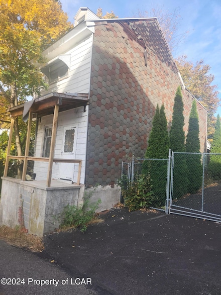 235 N Highland St, Shenandoah, PA 17976