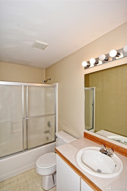 5414 1st Dr W, Everett, WA 98203