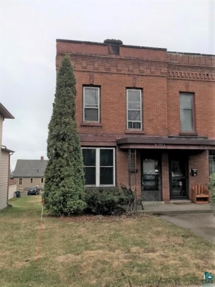 2024 E 2nd St, Duluth, MN 55812