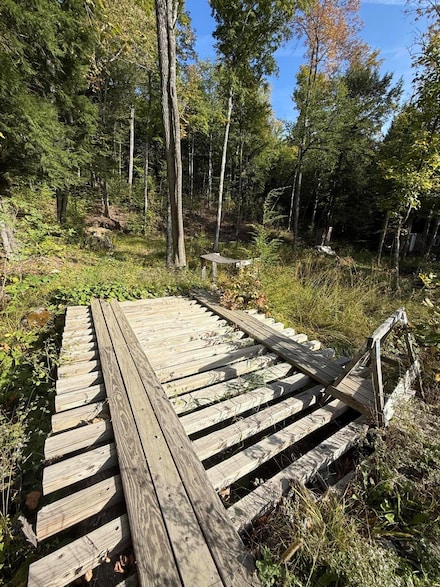 78 Cyrs Siding Rd, Saint Albans, ME 04971