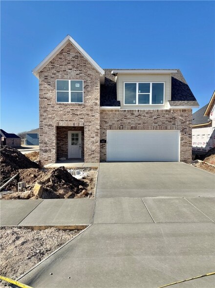 187 S Maroon Ave, Fayetteville, AR 72704