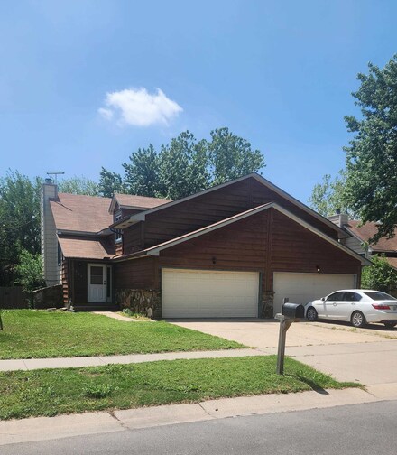 1721 E Pinion Rd, Derby, KS 67037