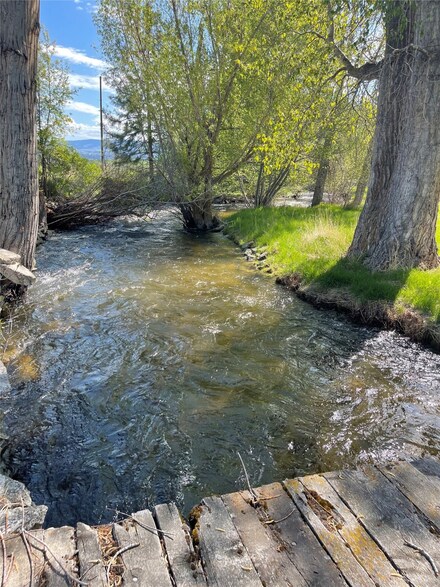 335 Arrowhead Ln, Victor, MT 59875