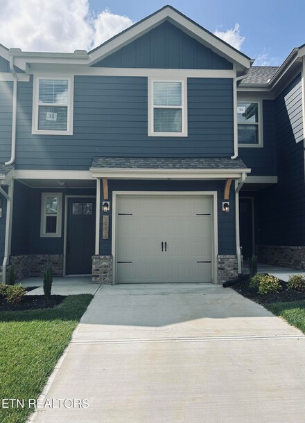 1504 Mountain Quail Cir, Alcoa, TN 37701