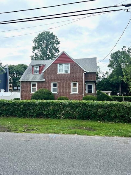 455 Prospect Ave, Central Islip, NY 11722