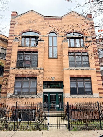 4101 N Kenmore Ave Unit 2S, Chicago, IL 60613
