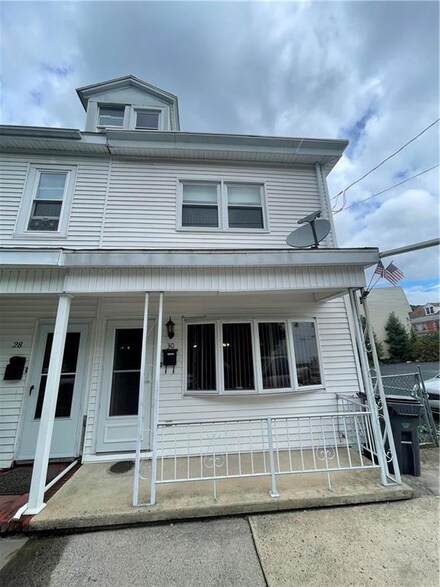 30 E Ogden St, Girardville, PA 17935