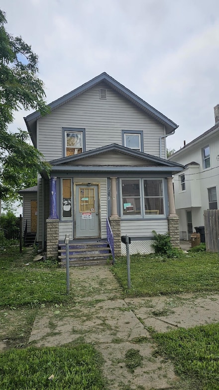 202 S 10th St, Council Bluffs, IA 51501