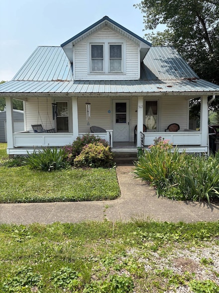 312 3rd St, Beverly, OH 45715