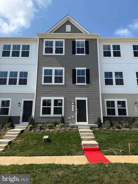 263 Sandy Bottom Cir, Ranson, WV 25438