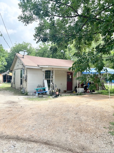 405 Sunglo Dr, San Antonio, TX 78221