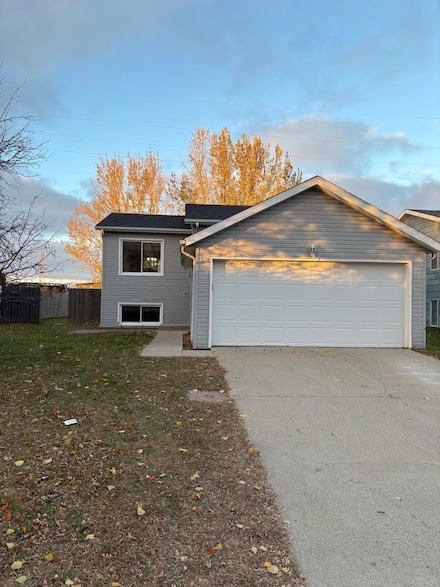 1726 2nd Ave E, West Fargo, ND 58078