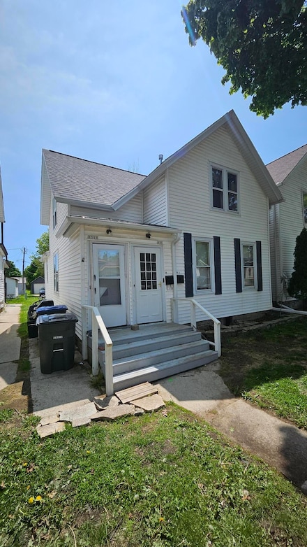 831 Oakland Ave, Sheboygan, WI 53081