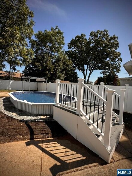 80 Tappan Ave, Belleville, NJ 07109