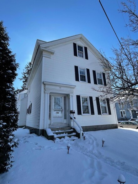 77 Elm St, Saco, ME 04072