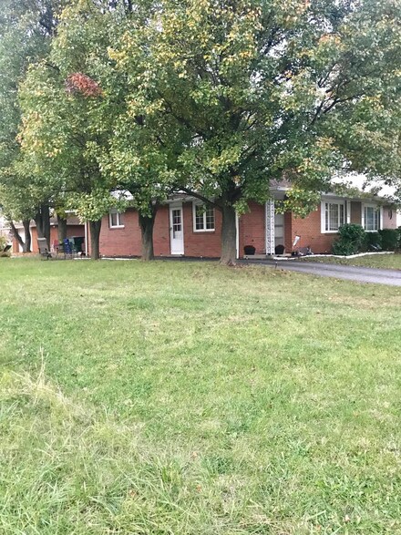 5900 Saranac Dr Unit 902, Columbus, OH 43232