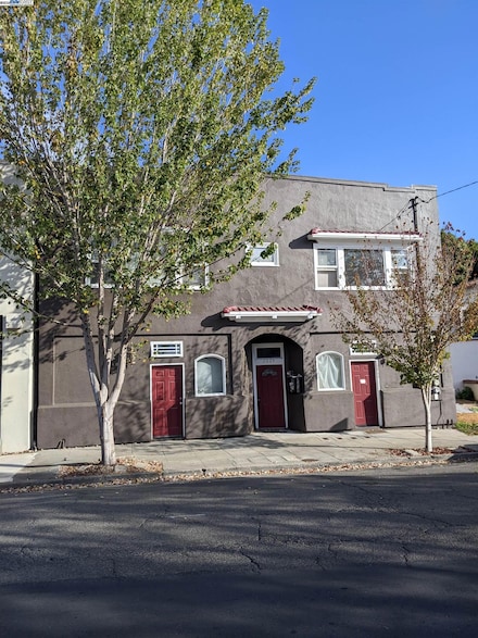 2622 Kingsland Ave, Oakland, CA 94619