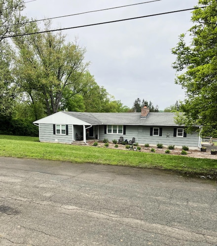 49 Warner Rd, Bridgewater, CT 06752