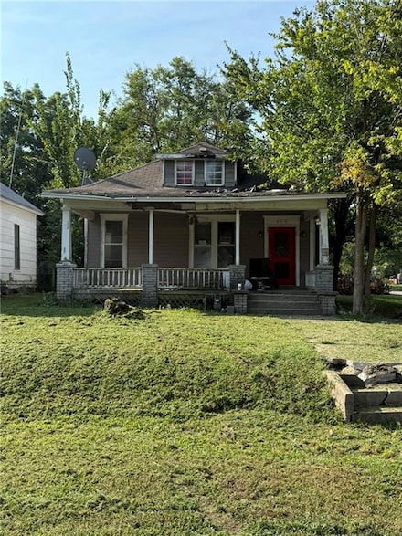 613 W 2nd St, Pittsburg, KS 66762