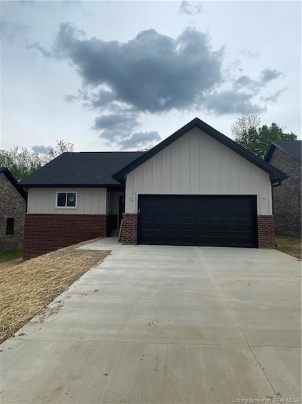6007 Red Berry Juniper Dr, Charlestown, IN 47111