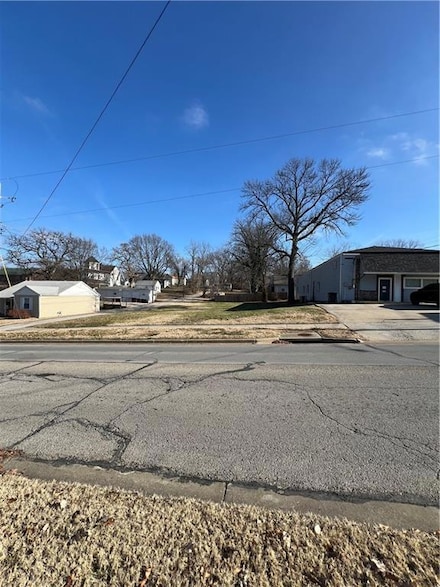 505 N Holden St, Warrensburg, MO 64093