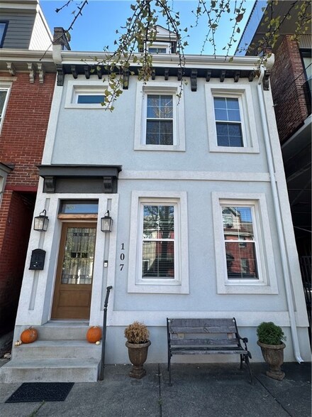 107 S 26th St, Pittsburgh, PA 15203