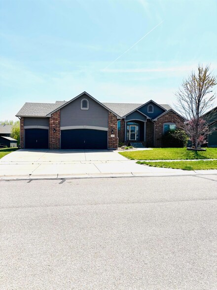 14601 W Valley hi Rd, Wichita, KS 67235