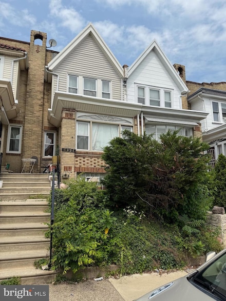 6221 Gardenia St, Philadelphia, PA 19144